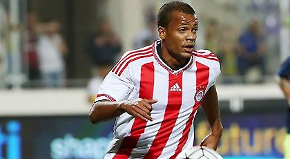 Η αδυναμία του Ντοσεβί στο… κόκκινο (pics)