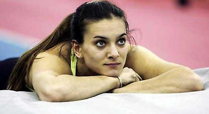 Χάνει τον κλειστό η Ισινμπάγεβα