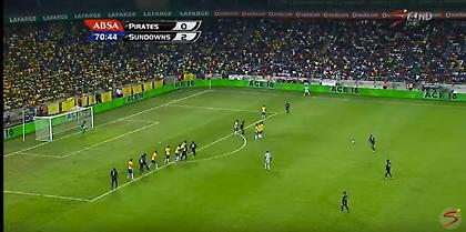 Γκολάρα με σουτ... τηλεφώνημα (video)