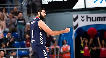 Το buzzer beater τρίποντο του Μπουρούση (video)