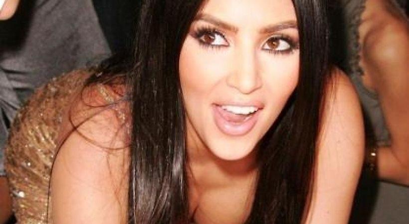 Kim Kardashian: Η σιθρού μπλούζα της έκανε τα φλας να πάρουν «φωτιά»