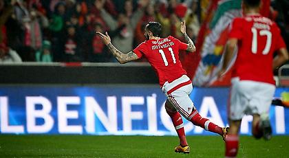 «Κάρφωσε» ΚΑΙ την Πόρτο ο Μήτρογλου! (video)