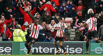 Οι «μαυρόγατες» είναι εδώ! Ο Φαν Χάαλ; (video)