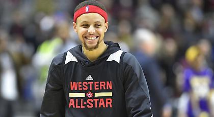 Ο Κάρι τα βάζει για πλάκα από το κέντρο (video)