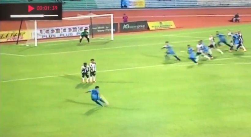 Το πιο… φαλτσαριστό σουτ που έχεις δει ποτέ! (video)