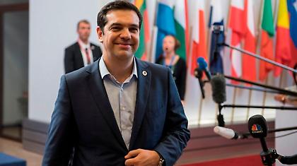 «Παρέα» με τον Ολυμπιακό ο Τσίπρας