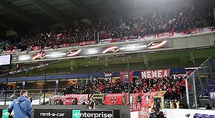 Οι 2000 οπαδοί του Ολυμπιακού! (pics)