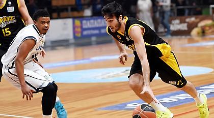 Πρόβλημα με Κατσίβελη στην ΑΕΚ