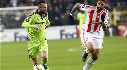 Ντεφούρ: «Είμαστε λίγο καλύτεροι από τον Ολυμπιακό»