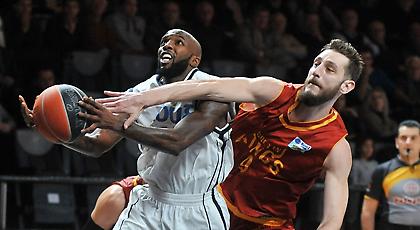 Και πρόστιμο ο Ντίλαρντ