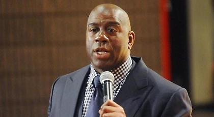 «Κροσέ» του Μάτζικ Τζόνσον στον Πακιάο!