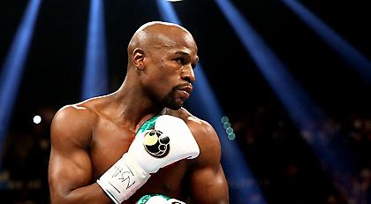 Προκαλεί πάλι με επίδειξη πλούτου ο Μεϊγουέδερ (pic)