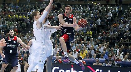 Οι οπαδοί αποθέωσαν τους παίκτες της Λαμποράλ (video)