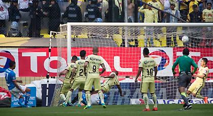 Το «κάρφωσε» ο Μπενίτες του Ολυμπιακού (video)