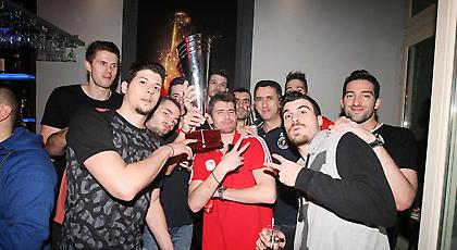 Ερυθρόλευκη «τρέλα» στη Σύρο (pics/video)