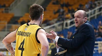 Ζντοβτς: «Χαλαρώσαμε πάλι κι αυτό δεν επιτρέπεται»