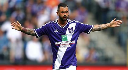 Δεν παίζει στο Καραϊσκάκη ο Ντεφούρ!