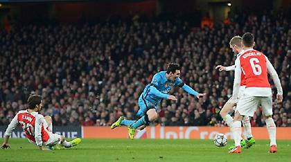 Η «βοήθεια» του Φλαμινί στην Άρσεναλ (σκίτσο)