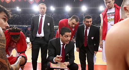 Σφαιρόπουλος: «Η πίεση στην Μπαρτσελόνα»