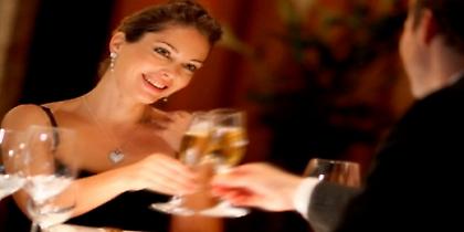 10 κορυφαίες ρομαντικές εμπειρίες διακοπών για ζευγάρια