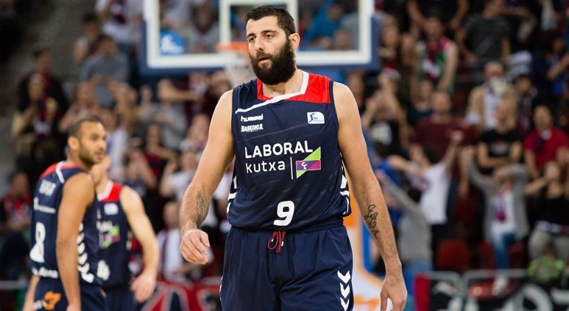 «Τρέχει» για Ολυμπιακό ο Μπουρούσης