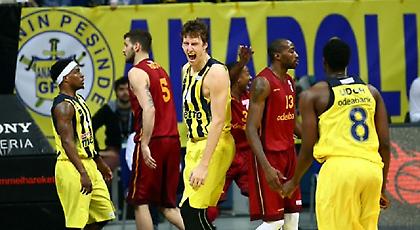 Ακούραστα με τη Γαλατά η Φενέρ!