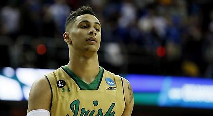 Τι να σου κάνει και ο Όγκαστ…