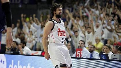 Απίθανη νίκη για Ρεάλ με τρίποντο Γιουλ πολύ πίσω από το κέντρο! (video)