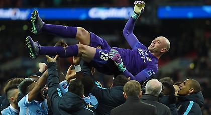 Ο Καμπαγέρο της χάρισε την κούπα