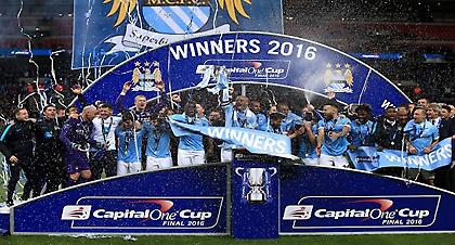 Χαμός στα αποδυτήρια της Σίτι μετά το Λιγκ Καπ (video)