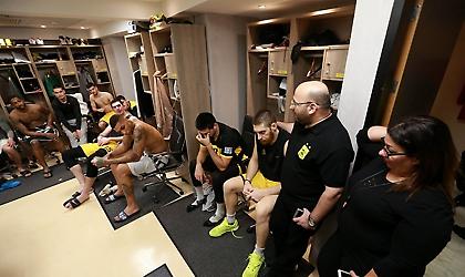 Μοίρασε Μπράβο ο Λάσκαρης στα αποδυτήρια του Άρη (video/pics)