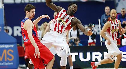 Ντε Κολό: «Δεν ξεχάσαμε τι έγινε πέρυσι με τον Ολυμπιακό…»