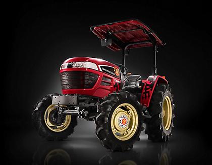 Η Μάντσεστερ Γιουνάιτεντ έγινε... τρακτέρ (pic)