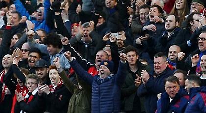 Μοιράζει δωρεάν φανέλες στο ντέρμπι η Γιουνάιτεντ!