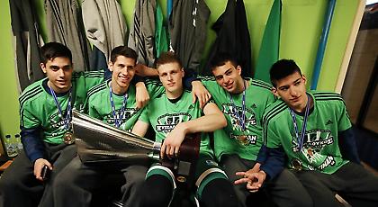 Γλέντι και στα αποδυτήρια του Παναθηναϊκού (Pics)