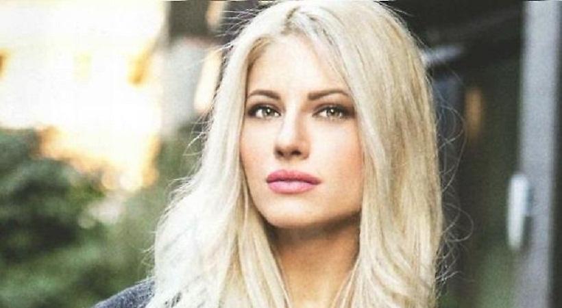 Τα... νάζια της Ευαγγελίας Αραβανή (Pics)