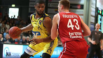 Σοκαριστικός τραυματισμός για Κόβινγκτον (video)