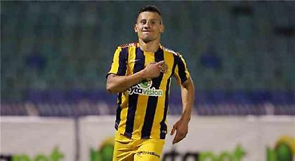 Παραμένουν «ηγέτες»