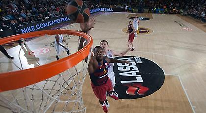 Ο Ντόρσεϊ... έκανε ένα με το έδαφος τον Τεόντοσιτς (video)