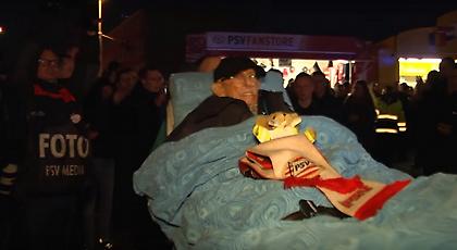 Ο 88χρονος που ζήτησε να δει για τελευταία φορά την PSV (video)