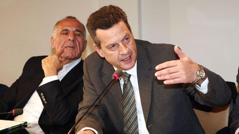 «Ο Μαρινάκης θέλει το 100-0»