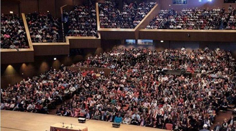 Η κρίση στην Ελλάδα: Πώς οδηγεί στην κατάθλιψη, απαιτώντας κοινωνικά μέτρα