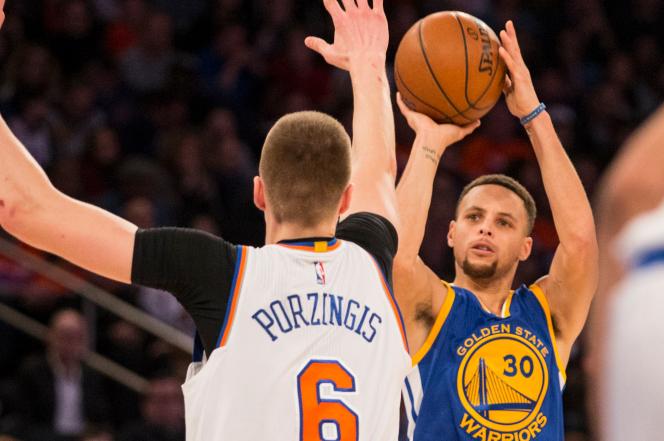 Ο Πορζίνγκις έβαλε το τρίποντο του Κάρι