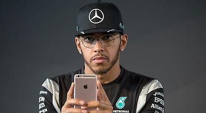 Ερευνάται ο Χάμιλτον για τη selfie πάνω σε μοτοσικλέτα