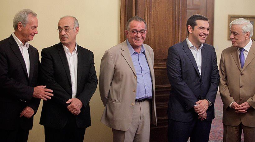 Όλος ο ΣΥΡΙΖΑ στηρίζει Μουζάλα!