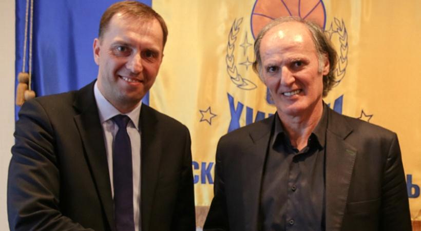 Αστάχοφ: «Λίγοι προπονητές έχουν την εμπειρία του Ιβάνοβιτς»