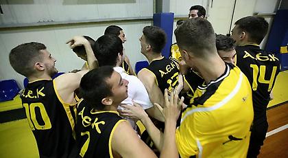 «Όργια» Τσαλμπούρη-Μωραΐτη και στα τελικά οι Νέοι της ΑΕΚ