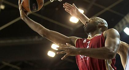 «Γλέντησε» τη Νίζνι ο Κόλινς!