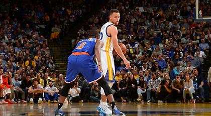 Δεν σταματούν Κάρι και Γουόριορς