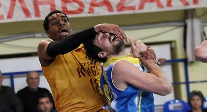 Κάρτερ: «Νίκη με ΑΕΚ για να δούμε play offs»